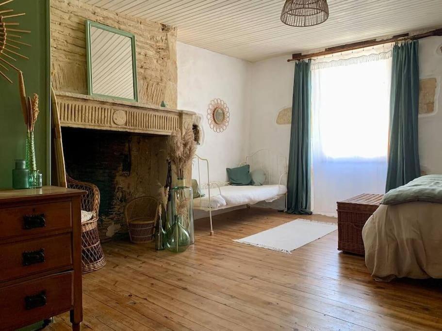 Maison Medievale Climatisee Avec Jardin Monpazier Luaran gambar