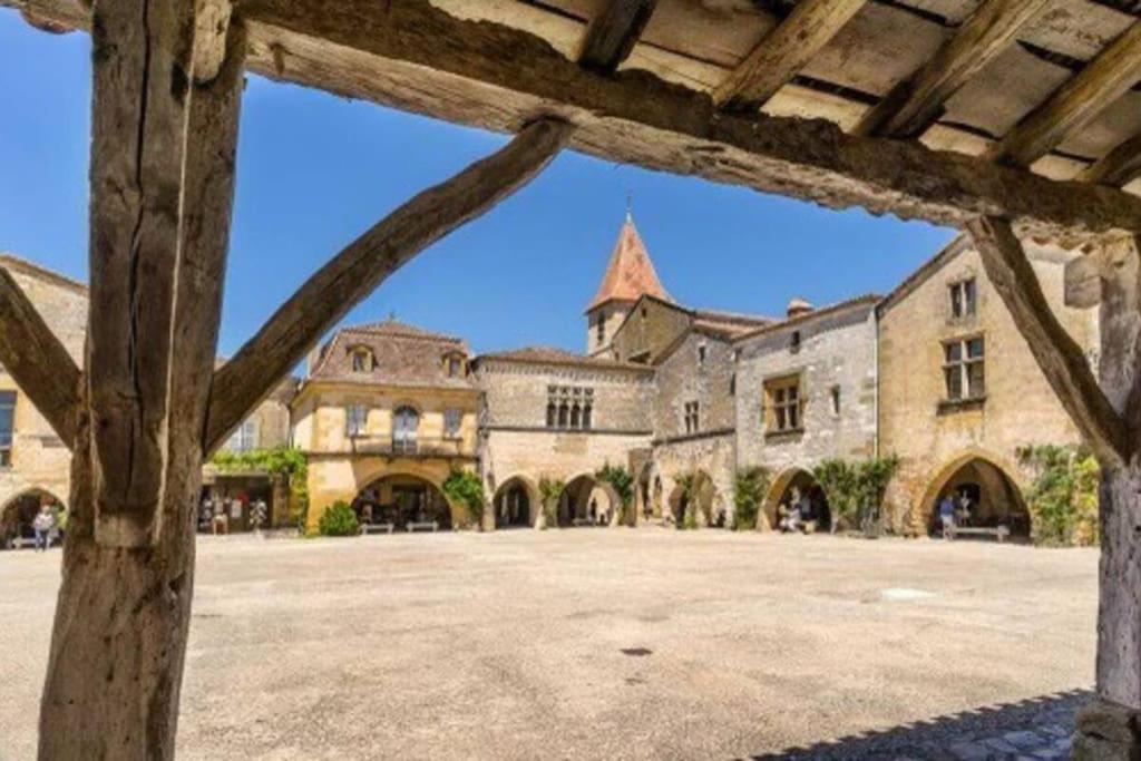 Maison Medievale Climatisee Avec Jardin Monpazier Luaran gambar